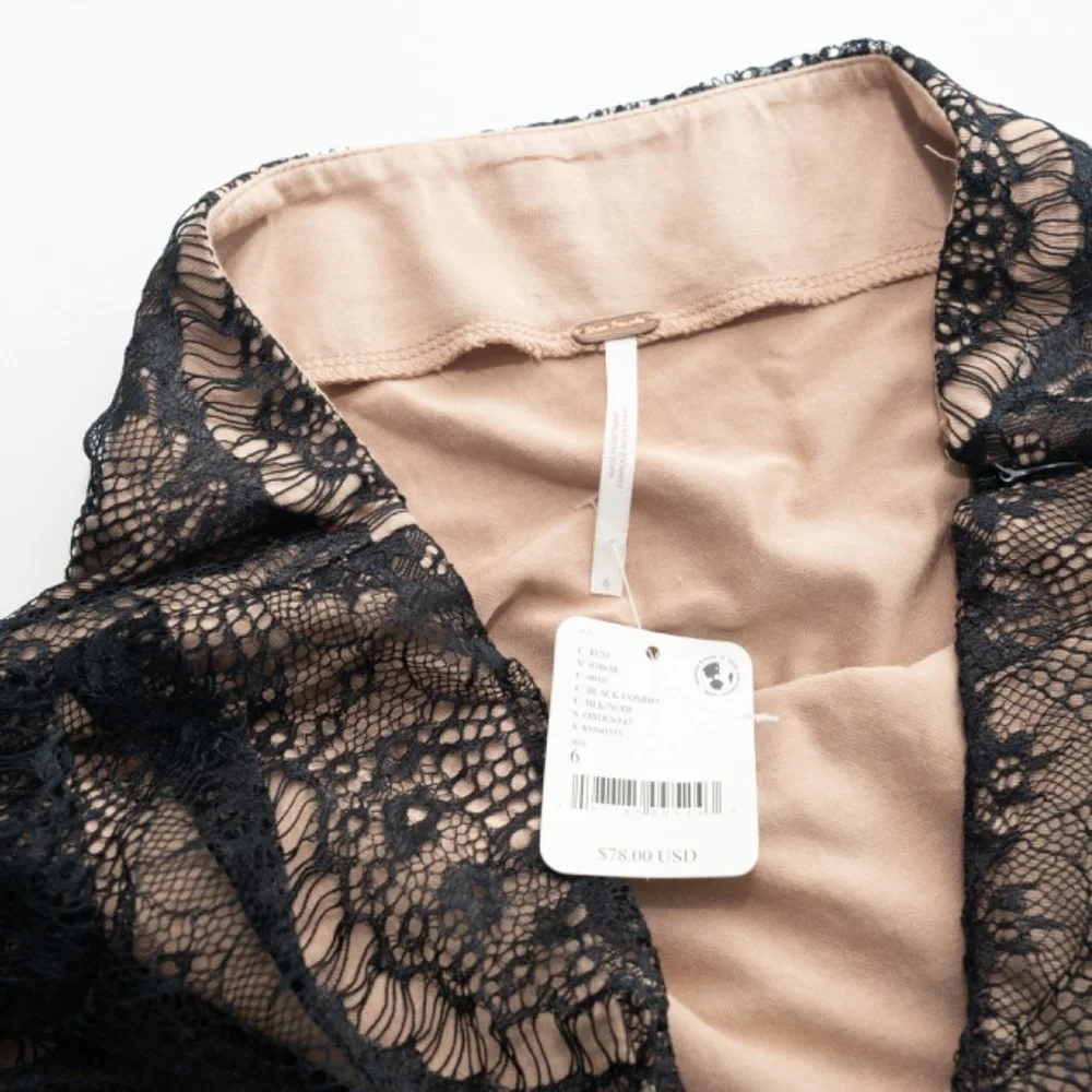 Free People.‎ Zoey lace mini skirt. - Picture 4 of 10